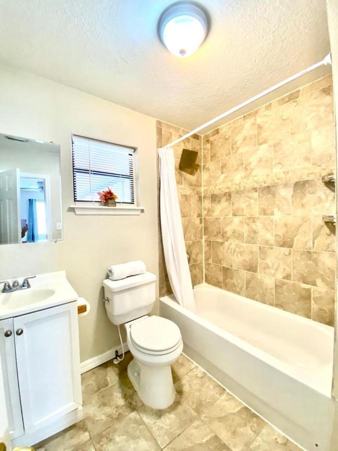Two Fully Equipped Apartments And A Studio 5 Miles From The Beach Сейнт Питърсбърг Екстериор снимка